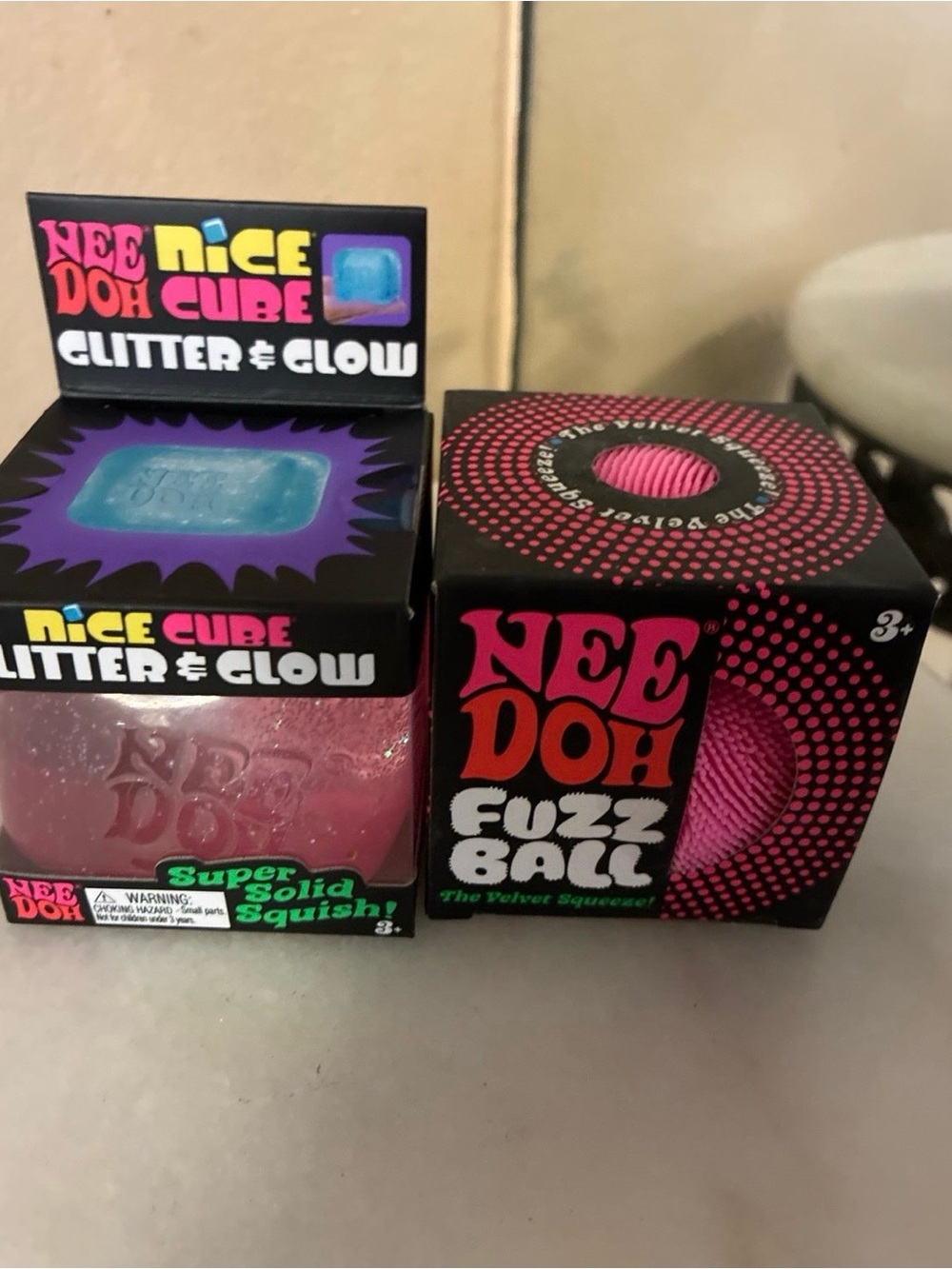 NeeDoh Glitter & Glow Nice Cube + Fuzz Ball Set - Pink